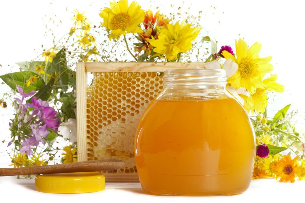 Med a propolis pomohou zvýšit mužskou potenci